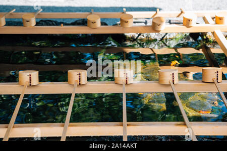 Wasser zum Waschen der Hände auf der Ise Grand Schrein Geku in Mie, Japan Stockfoto