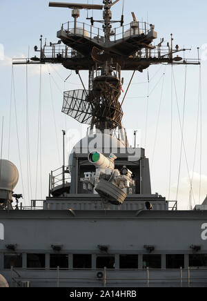Eine Demonstration der Laser Waffensystem an Bord der USS Ponce. Stockfoto