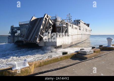 Die militärische Sealift Command joint high-speed Schiff USNS Choctaw County. Stockfoto
