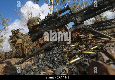 Us-Marine feuert seine M240B medium Maschinengewehr. Stockfoto