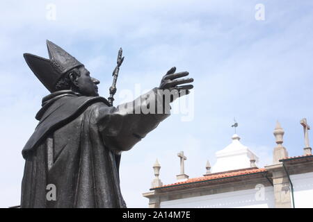 Braga, Portugal - Statue von Dom Frei Bartolomeu dos Martyres Erzbischof von Braga 1559 - 1581 Stockfoto