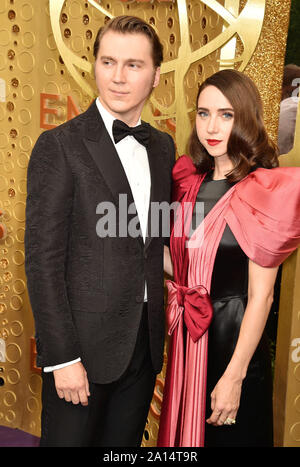 LOS ANGELES, Ca - 22. SEPTEMBER: Paul Dano und Zoe Kazan die 71 Emmy Awards bei Microsoft Theater besuchen am 22. September 2019 in Los Angeles, Kalifornien. Stockfoto