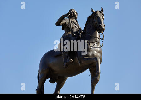 London, England - Sept 18, 2019: Das Reiterstandbild von Charles I., die am ursprünglichen Standort von Charing Cross sitzt, jetzt die Oberseite von Whitehall. Konzipiert Stockfoto