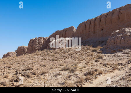 Die Ruinen der Festung Ayaz Kala ("Eis Festung") alte Choresm, in der kyzylkum Wüste in Usbekistan Stockfoto