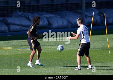 Madrid, Spanien. 24 Sep, 2019. MARCELO WÄHREND DER AUSBILDUNG VON REAL MADRID IN MADRID SPORT STADT. Dienstag, 24 September 2019. Credit: CORDON PRESSE/Alamy leben Nachrichten Stockfoto