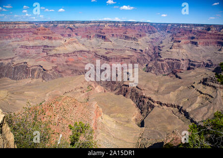 Der Grand Canyon Nationalpark in Arizona/USA. Der Colorado River hat This Schlucht geschaffen, deren Tiefe bis zu 1800 m beträgt. Der Grand Canyon i Stockfoto