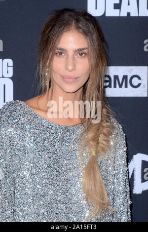 September 23, 2019, Los Angeles, CA, USA: LOS ANGELES - 23.SEPTEMBER: Nadia Hilker am ''The Walking Dead'' Saison 10 Premiere an der TCL Chinese Theatre am 23. September 2019 in Los Angeles, CA (Credit Bild: © Kay Blake/ZUMA Draht) Stockfoto