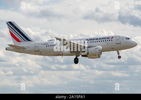 F-GRHN, 23. September 2019, Airbus A 319-111-1267 Landung auf Paris Roissy Flughafen am Ende von Flug Air France AF1263 von Stockholm Stockfoto