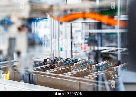 Komplizierte Maschinen im modernen Werk, Stuttgart, Deutschland Stockfoto