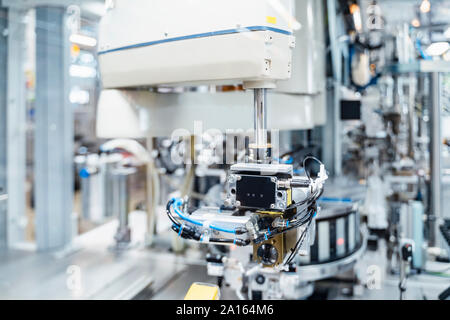 Komplizierte Maschinen im modernen Werk, Stuttgart, Deutschland Stockfoto