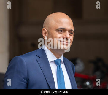 London UK 24. Sept. 2019 Sajid Javid MP PC Schatzkanzler in Downing Street Credit Ian DavidsonAlamy leben Nachrichten Stockfoto