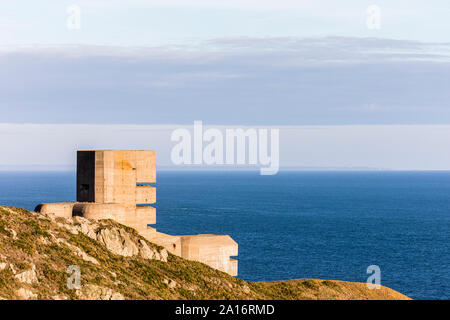 Der zweite Weltkrieg deutsche MP4 L'Angle Beobachtungsturm in Guernsey Stockfoto