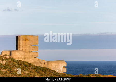 Der zweite Weltkrieg deutsche MP4 L'Angle Beobachtungsturm in Guernsey Stockfoto