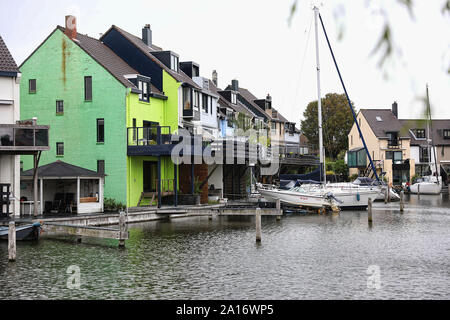 Den Helder, Niederlande. 24 Sep, 2019. DEN HELDER, 24-09-2019, Green House, beurteilt, Ineke Van Amersfoort, Eigentümer, falsche Farbe Credit: Pro Schüsse/Alamy leben Nachrichten Stockfoto