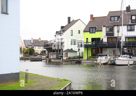 Den Helder, Niederlande. 24 Sep, 2019. DEN HELDER, 24-09-2019, Green House, beurteilt, Ineke Van Amersfoort, Eigentümer, falsche Farbe Credit: Pro Schüsse/Alamy leben Nachrichten Stockfoto