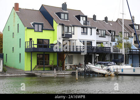 Den Helder, Niederlande. 24 Sep, 2019. DEN HELDER, 24-09-2019, Green House, beurteilt, Ineke Van Amersfoort, Eigentümer, falsche Farbe Credit: Pro Schüsse/Alamy leben Nachrichten Stockfoto