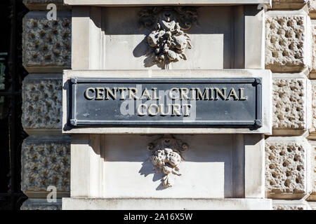Schild am Eingang der Zentralen Strafgerichtshof, auch als Old Bailey, London, UK Stockfoto