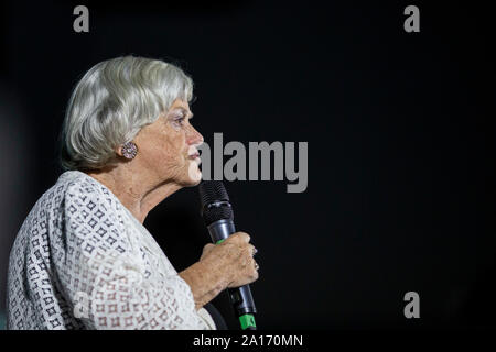 Ann Widdecombe spricht während der Brexit Parteitag in Newport, Wales, September 2019. Stockfoto