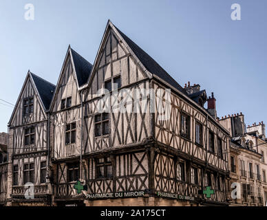 Tudor Stil in der Rue de Lorraine in Dijon, Côte-d'Or, Burgund Bourgogne (Burgund), Frankreich, Europa Stockfoto