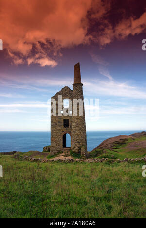 Wheal Owles Tin Mining Engine House, Botallack, Cornwall, UK. Speicherort für die BBC Poldark TV-Serie. Stockfoto