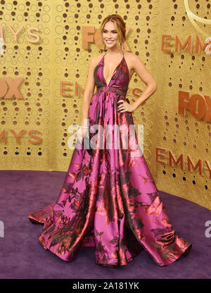 LOS ANGELES, Ca - 22. SEPTEMBER: Chrishell Hartley nimmt die 71 Emmy Awards bei Microsoft Theater am 22. September 2019 in Los Angeles, Kalifornien. Stockfoto