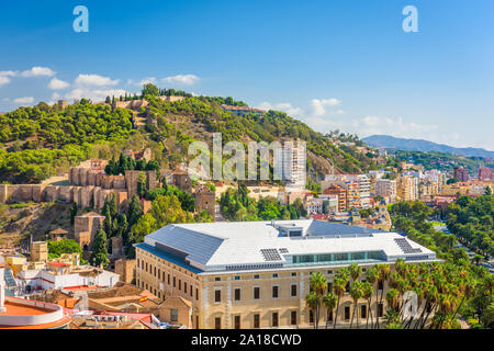 Malaga, Spanien Stadtbild und die Alcazaba in den Tag. Stockfoto