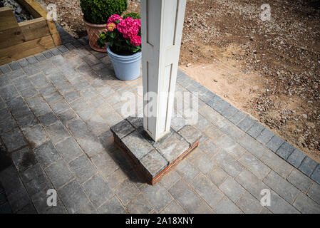 Gartenbau, blockwork, Mauerwerk, Pflaster & Fechten Stockfoto