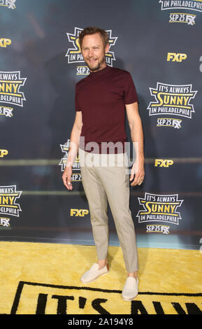 September 24, 2019 Hollywood, CA, USA: 24. September 2019 - Hollywood, Kalifornien - Jimmi Simpson. Die Premiere des FX'' Es ist immer sonnig In Philadelphia'' Saison 14 in TCL Chinese Theatre statt. Photo Credit: FSadou/AdMedia (Credit Bild: © F Sadou/AdMedia über ZUMA Draht) Stockfoto