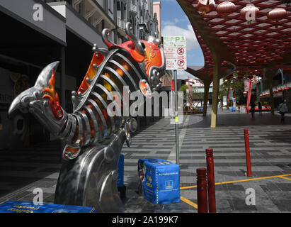 Fortitude Valley, Brisbane, Australien: Fisch Skulptur an Chinatown, Duncan Street Stockfoto