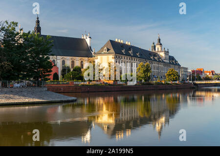 Breslau, Universität Gebäude auf der Oder, Polen Stockfoto