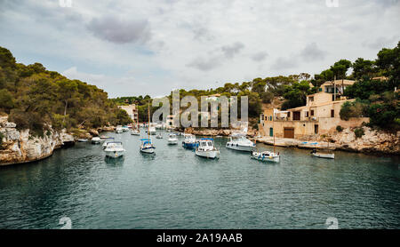 Das alte Fischerdorf Hafen von Cala Figuera, Mallorca, Balearen, Spanien. Stockfoto