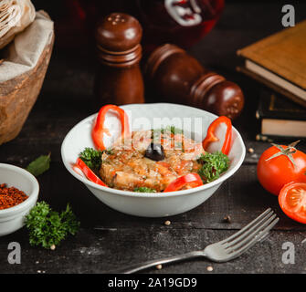Mangal Salat mit frischem Gemüse Stockfoto