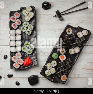 Verschiedene Sushi Sets Top View 1 Stockfoto