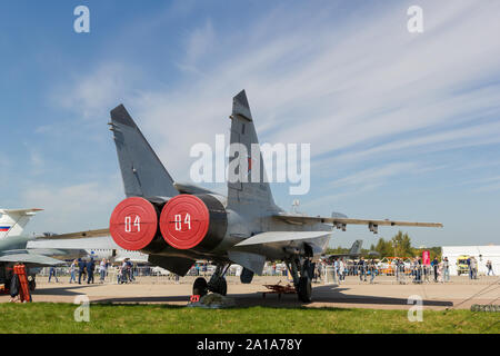 30. AUGUST 2019 Moskau, Russland: Eine im Freien Flugzeug Exposition - russische Raumfahrt Kräfte - MiG-31. Mitte der Schuß Stockfoto