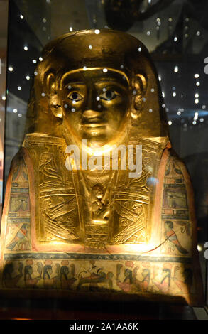 Ägyptische Galerie Museum in Ipswich, Ipswich, Suffolk, Großbritannien. Ein viktorianisches Gebäude mit einer Sammlung von faszinierenden wird angezeigt. Stockfoto