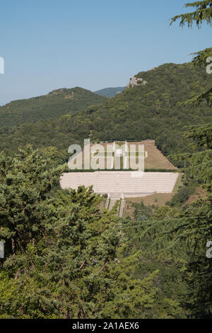 Blick auf den polnischen Friedhof von Monte Cassino, Italien Stockfoto