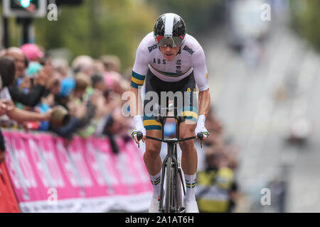 Harrogate, Großbritannien. 25 Sep, 2019. HARROGATE, 29-09-2019, Radfahren, WK WIELRENNEN, Weltmeisterschaften, tijdrit, Elite Mannen, Rohan Dennis wint de WK tijdrit voor Remco Evenepoel Credit: Pro Schüsse/Alamy leben Nachrichten Stockfoto