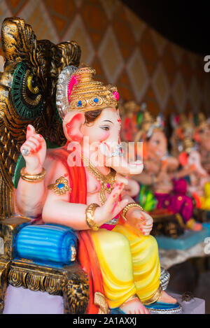 Idole des hinduistischen Lord Ganesh / Ganesha in Goa, Indien verkauft anlässlich von Ganesh Chaturthi Festival Stockfoto