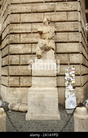 Italien, Rom, Pasquino, eine der sprechenden Statuen in Rom Stockfoto