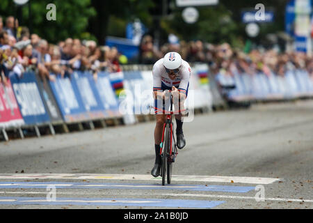 Harrogate, Großbritannien. 25. September 2019. Alex Dowsett Großbritannien Fünfter bei der 2019 UCI Road World Championships Mens Elite Einzelzeitfahren. September 25, 2019 Credit Dan-Cooke/Alamy leben Nachrichten Stockfoto