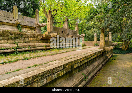 Nanjing Ming Xiaoling Mausoleum Dongpei Dianjizhi Dragon Skulpturen Terrasse in der Nähe von Tablet Hall Stockfoto