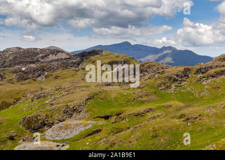 Ein Schatten bedeckt Snowdon, von den Flanken der Cnicht, Snowdonia gesehen Stockfoto