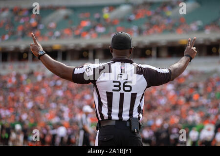 Cincinnati, OH, USA. 15 Sep, 2019. Richters Anthony Jeffries (36) Während der NFL Football Spiel der San Francisco 49ers und die Cincinnati Bengals an Paul Brown Stadium am 15. September 2019 in Cincinnati, OH. Adam Lacy/CSM/Alamy leben Nachrichten Stockfoto