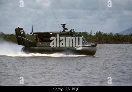 USA Vietnam-Krieg/Vietnam Krieg - PACV Patrol Luftkissen Fahrzeug/ACV Luftkissen Fahrzeug Stockfoto