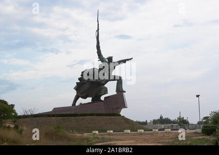 Sewastopol, Krim, Russland - Juli 24, 2019: Denkmal für einen Soldaten und Matrosen auf Cape Khrustalny in der Held der Stadt Sewastopol, Krim Stockfoto