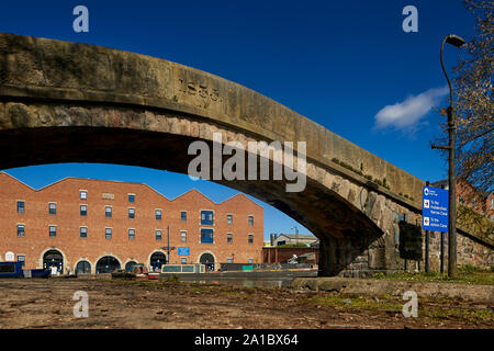 Tameside, Portland Basin Museum restauriert Lager Ashton-under-Lyne, Dukinfield Kreuzung Peak Wald Canal, Ashton Canal, Huddersfield schmalen Kanal Stockfoto