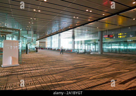 Singapur - ca. April 2019: Innere Aufnahme der Flughafen Singapur Changi. Stockfoto