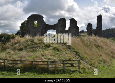 Burgruine, Newcastle Emlyn, Wales, Großbritannien Stockfoto