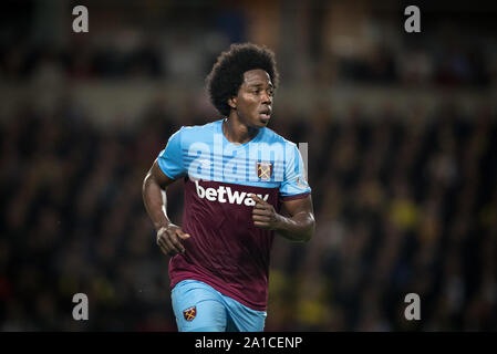 Oxford, UK. 25 Sep, 2019. Carlos Sanchez von West Ham Utd während der carabao Pokalspiel zwischen dem Oxford United und West Ham United in der Kassam Stadion, Oxford, England am 25. September 2019. Foto von Andy Rowland. Credit: PRiME Media Images/Alamy leben Nachrichten Stockfoto