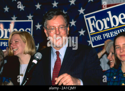 Washington DC, USA, 14. März 1996 Steve Malcom Forbes Jr kündigt seinen Rücktritt als Kandidat für die Republikanische Partei Präsidentschaftskandidaten. Stockfoto